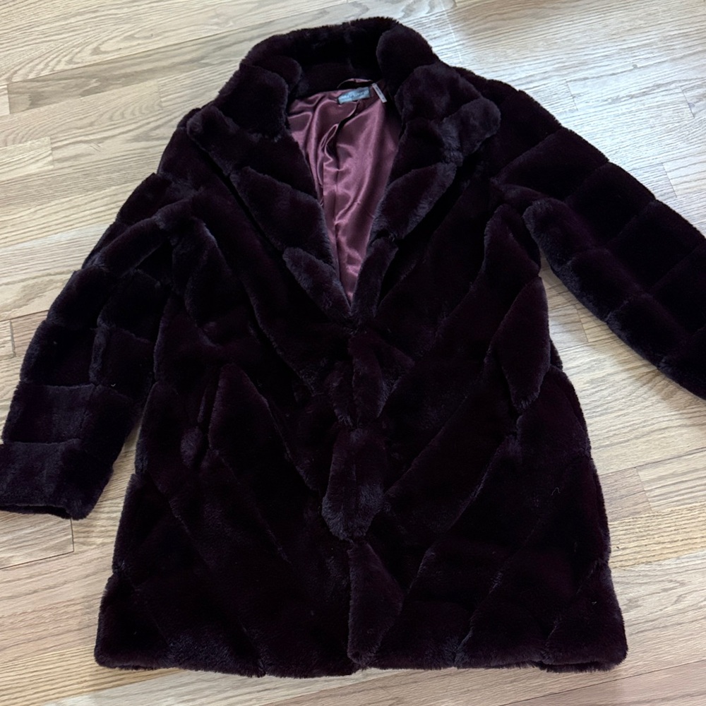 Stella + Lorenzo Plush Faux Fur Coat in Deep Wine